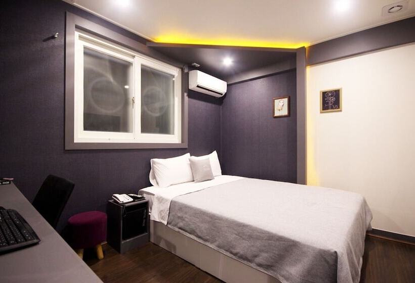 모텔 Busan Sajik Page