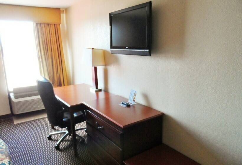 فندق على الطريق Courtesy Inn