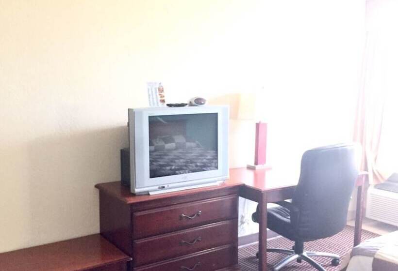 فندق على الطريق Courtesy Inn