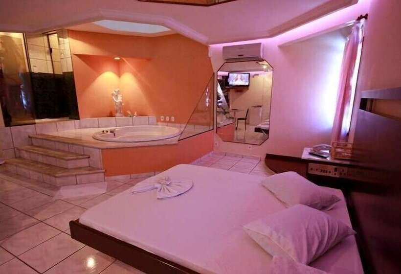 Motel Xanadú   Adults Only