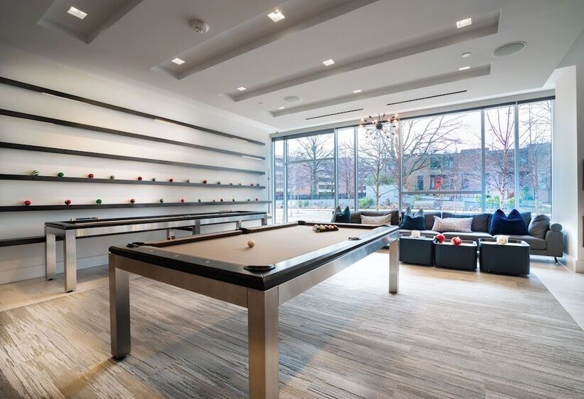 Pelican Fully Furnished Apartments