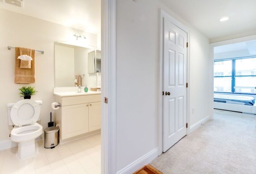 Pelican Fully Furnished Apartments