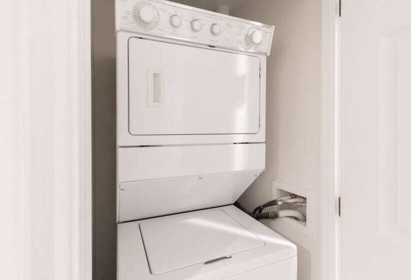 Pelican Fully Furnished Apartments