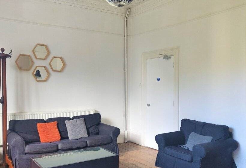 펜션 Westbourne Place Townhouse By Clifton Short Lets