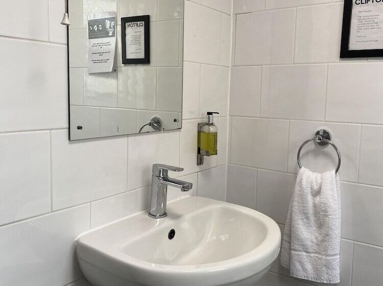 펜션 Westbourne Place Townhouse By Clifton Short Lets