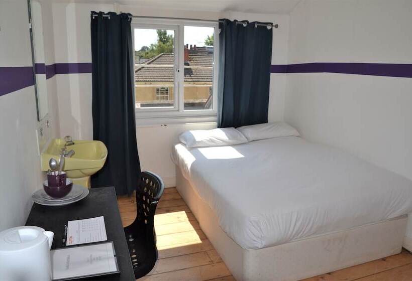 펜션 Westbourne Place Townhouse By Clifton Short Lets