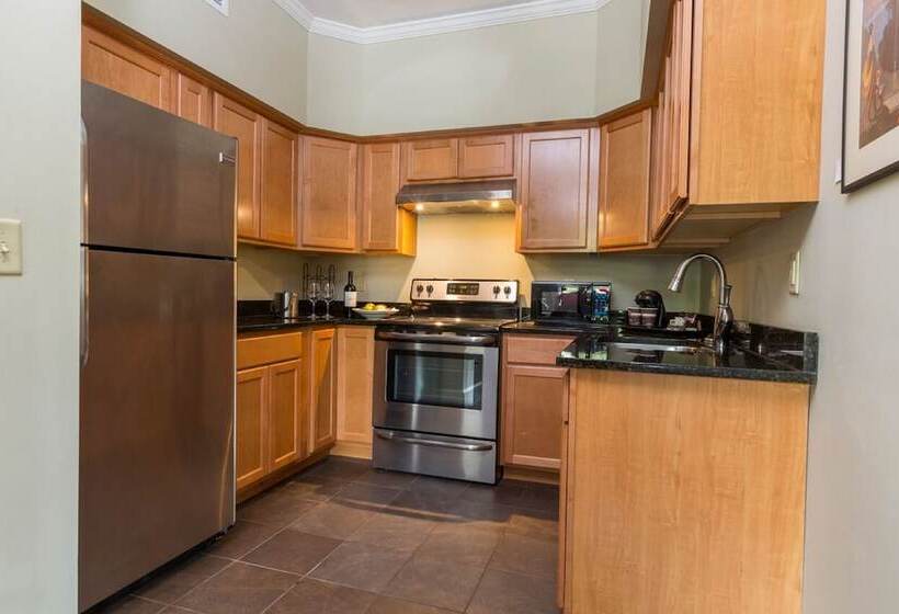 Пансион 7 On Strath