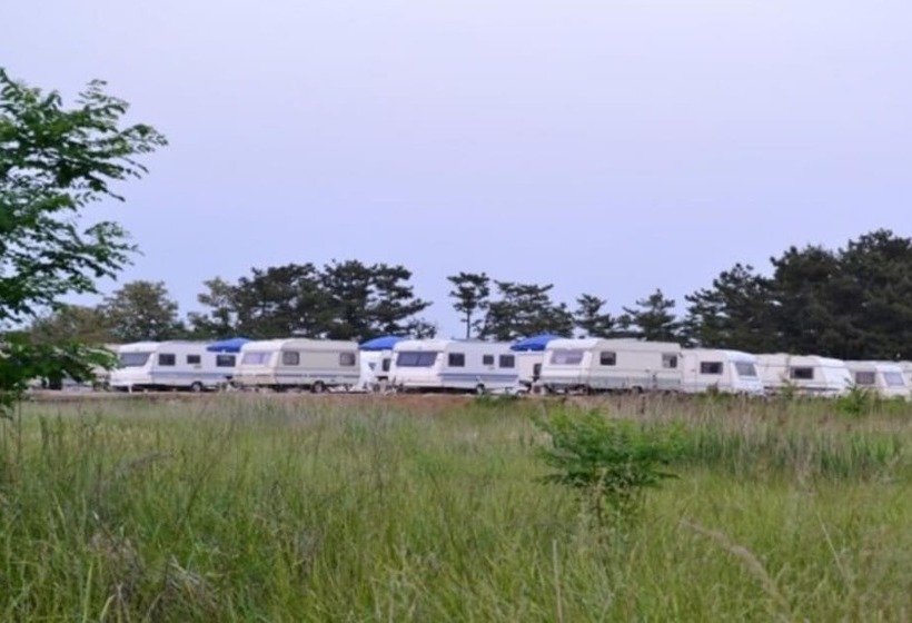 بنسيون Daebudo Caravan Land