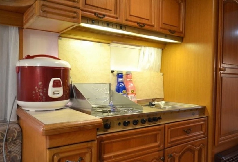 بنسيون Daebudo Caravan Land