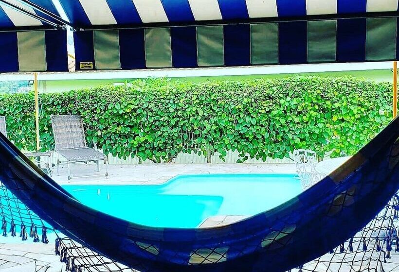 ペンション Doce Lar Residencia