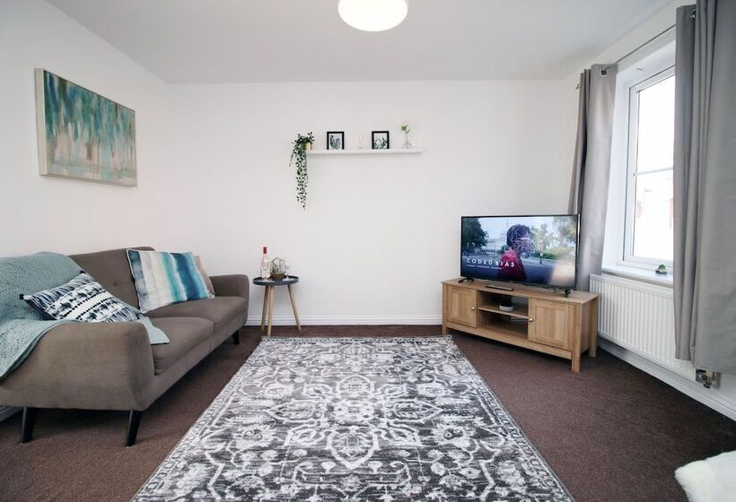 Пансион Gwent House By Tŷ Sa