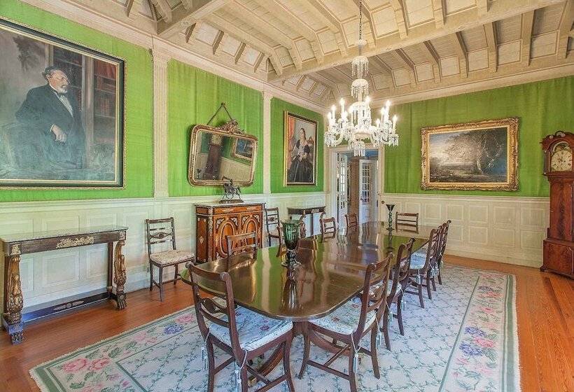 پانسیون The Romantic Suites & Garden Guest House   Adults Only