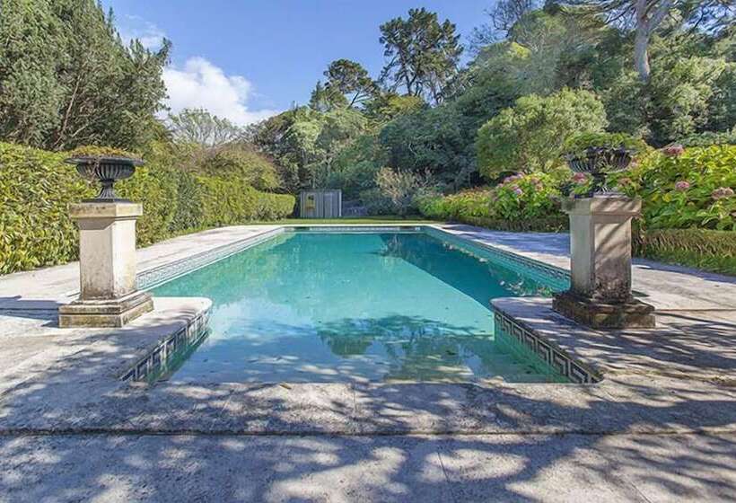 پانسیون The Romantic Suites & Garden Guest House   Adults Only