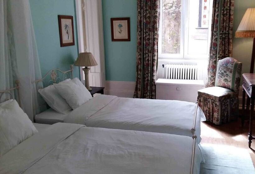 پانسیون The Romantic Suites & Garden Guest House   Adults Only