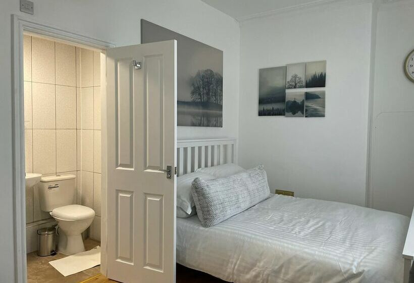 Пансион Citystays Rooms With Free Parking