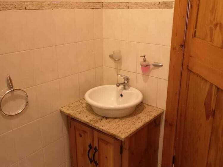 Пансион Ui Elemea Suites