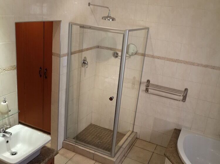 Пансион Ui Elemea Suites