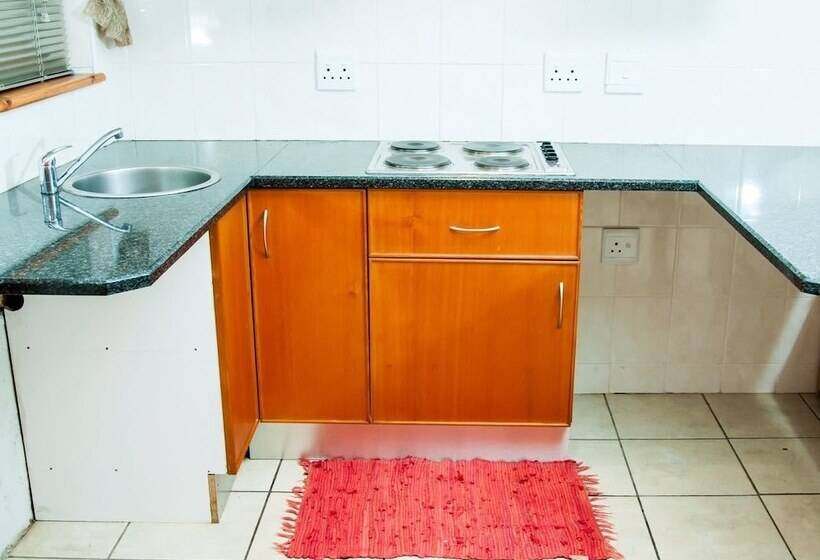 Пансион Ui Elemea Suites