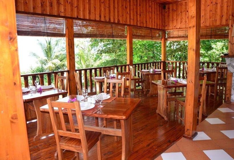 Пансион Villa Anse La Blague