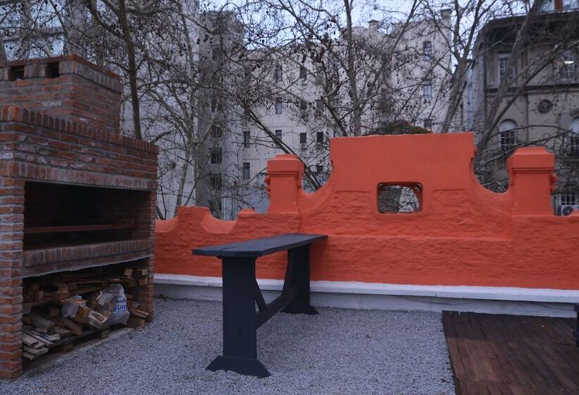 هاستل Piano Sur