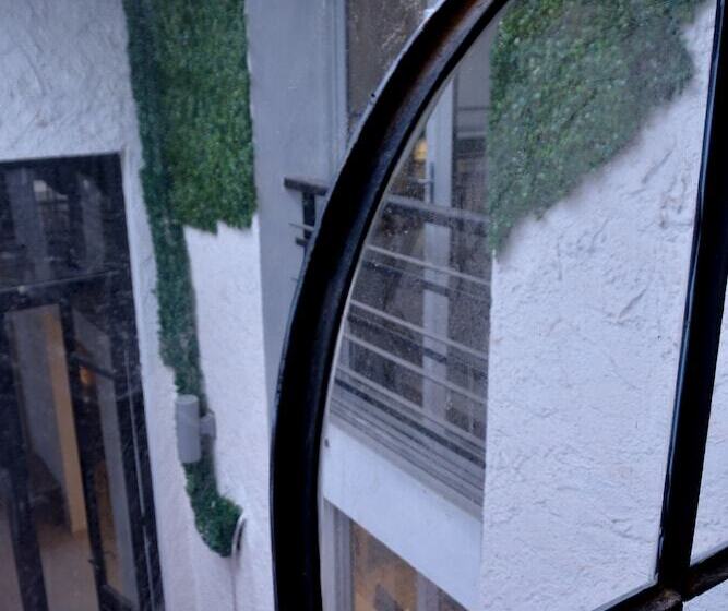 هاستل Piano Sur