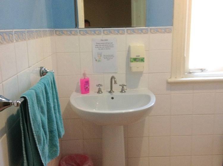 Pirates Backpackers   Hostel