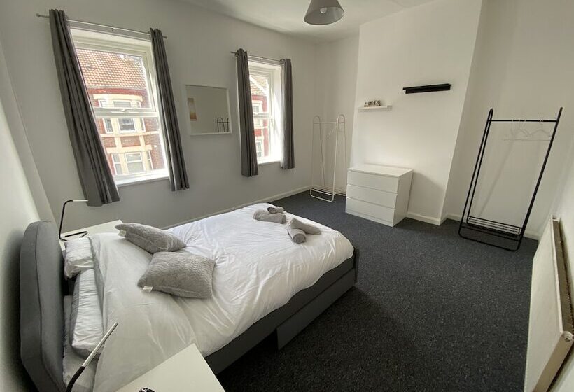 레지던스 Beautiful Modern 3 Bed House In Wallasey Near City