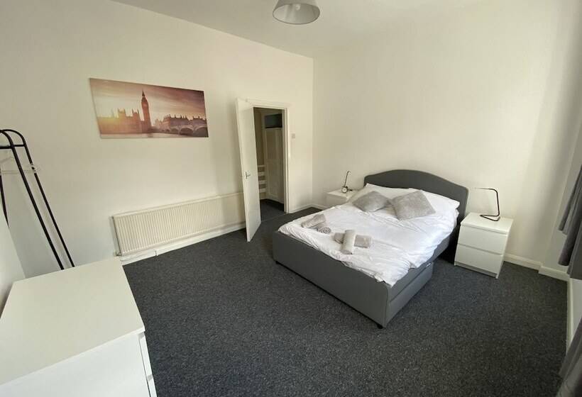 레지던스 Beautiful Modern 3 Bed House In Wallasey Near City