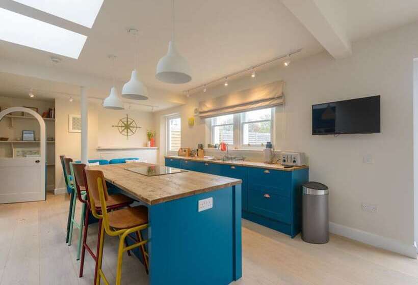 레지던스 Marine House 4 Bedrooms