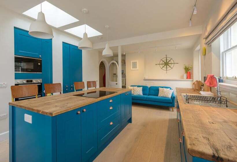 레지던스 Marine House 4 Bedrooms