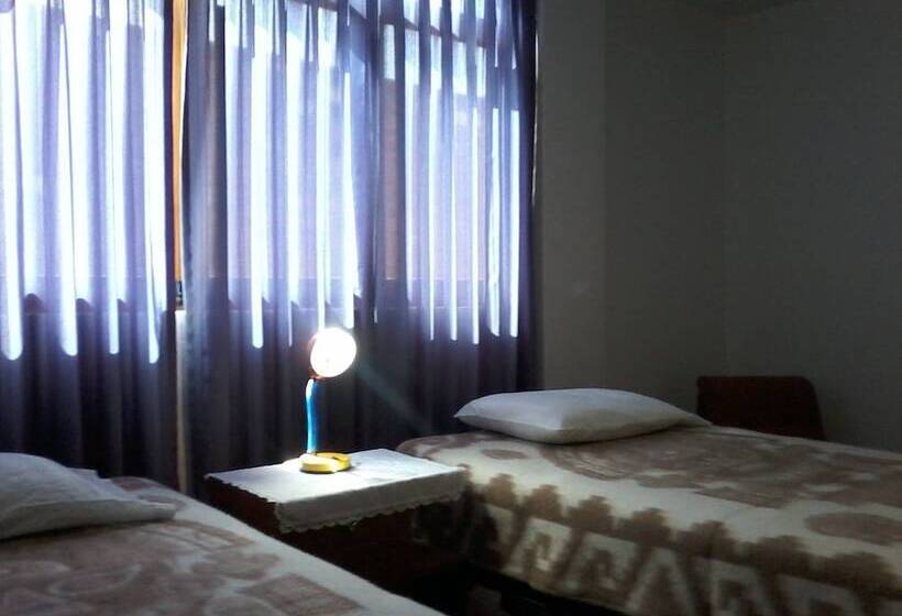 Royal Sweet Dreams Airport B&b