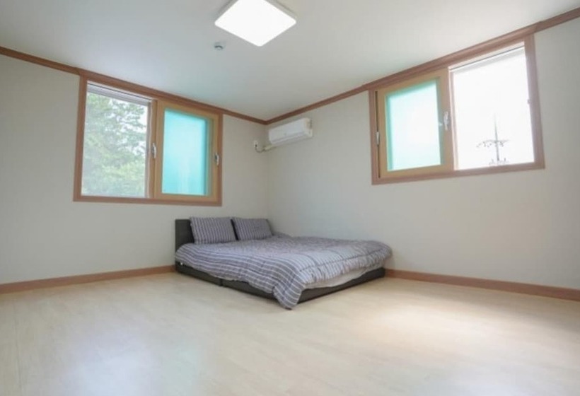 Samcheok Kbichi Pension