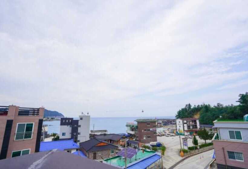 Samcheok Kbichi Pension