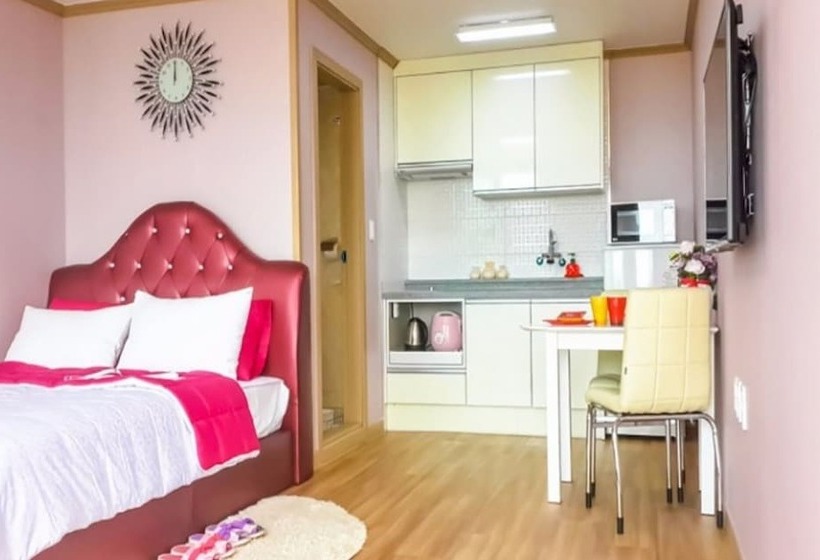 Seokmodo Neulhaerang Pension