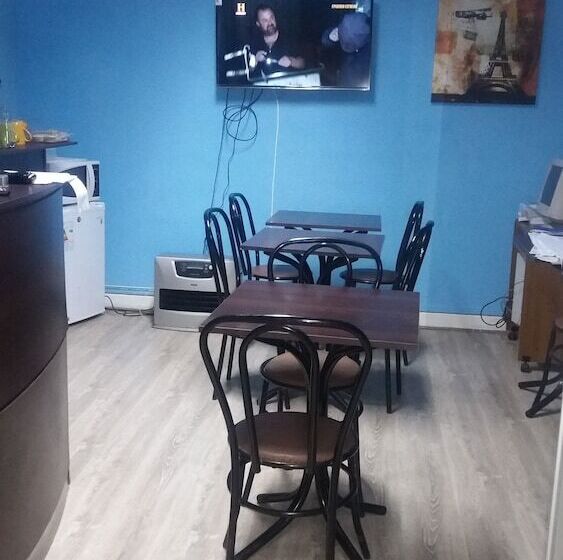 Trotamundos Hostal Hostel