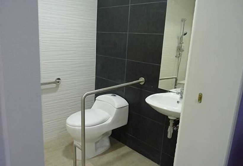 Trotamundos Hostal Hostel