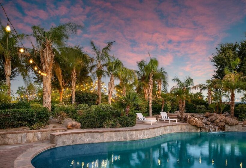 Villa Verbena By Avantstay Expansive Estate W/ B Ball Court, Pool/spa & Entertainer S Yard