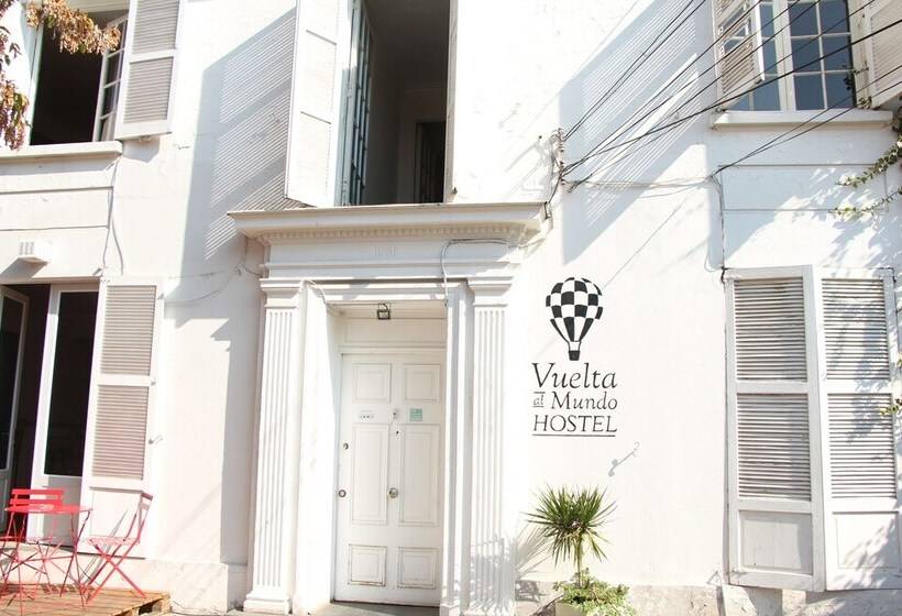 Vuelta Al Mundo Hostel