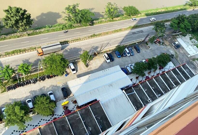 Xpressbedroom Riverview Cikarang