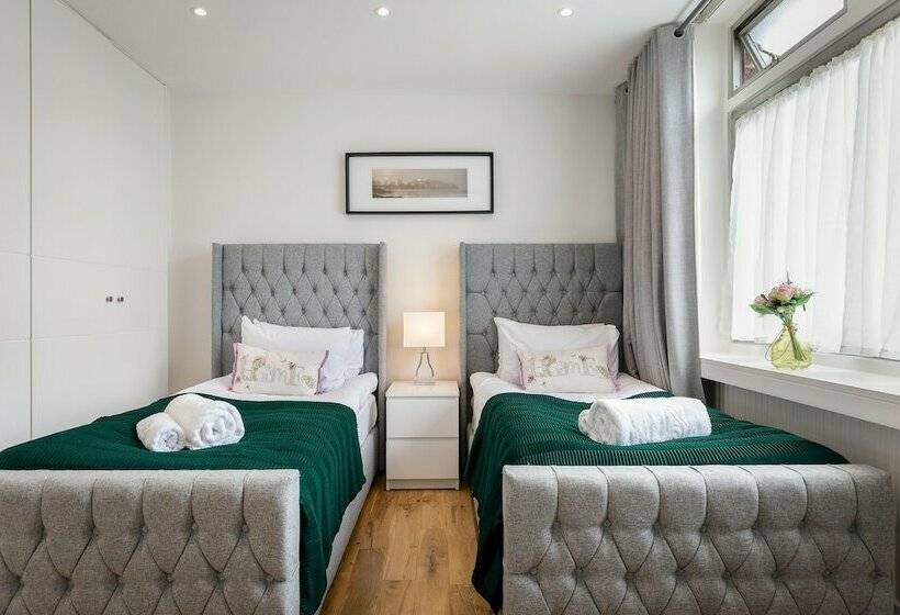 4 Bedroom Villa On Marble Arch