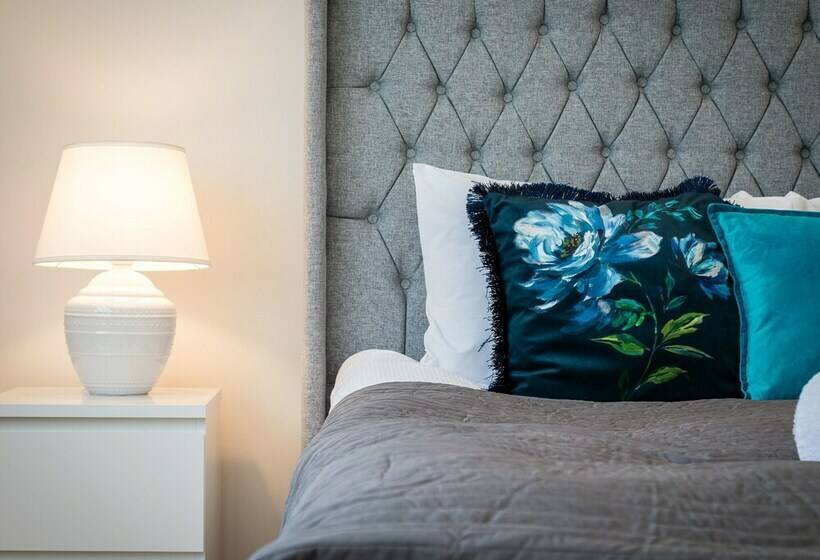 4 Bedroom Villa On Marble Arch