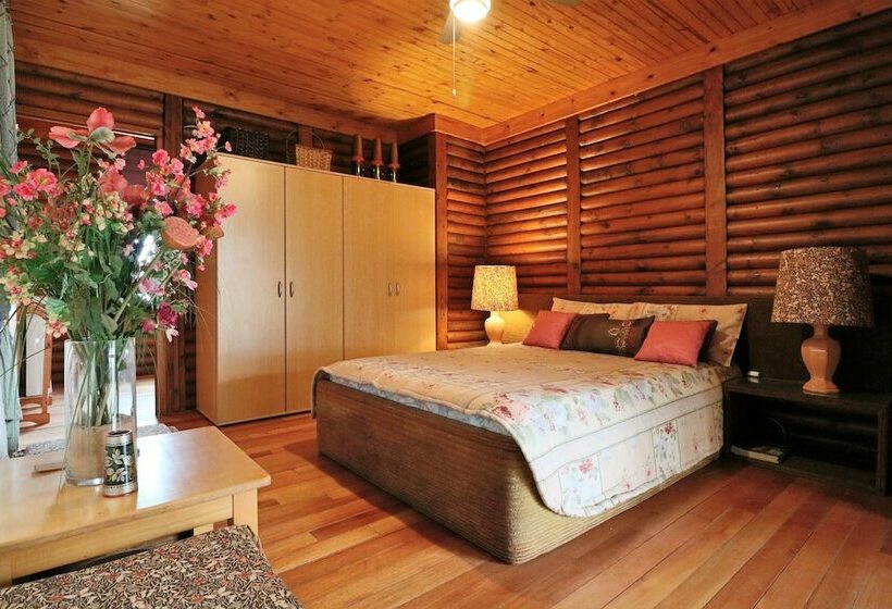 צימר Tata Farm Game Lodge