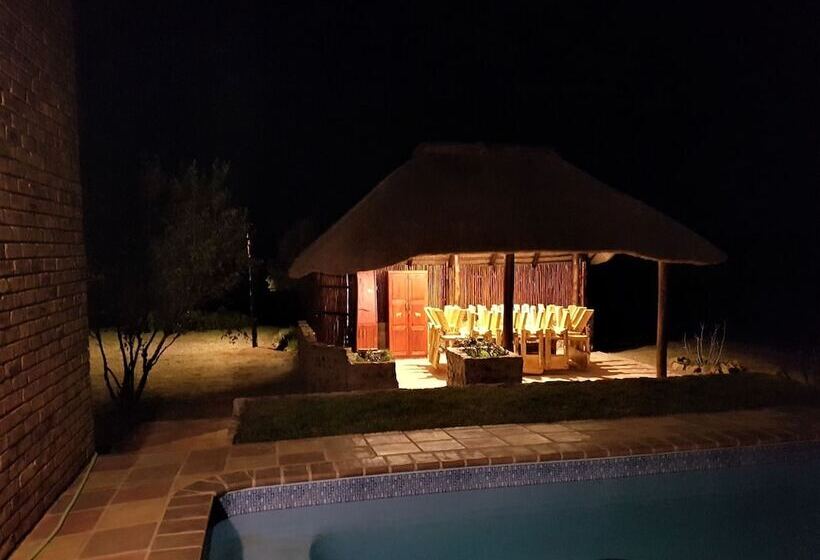 צימר Tata Farm Game Lodge