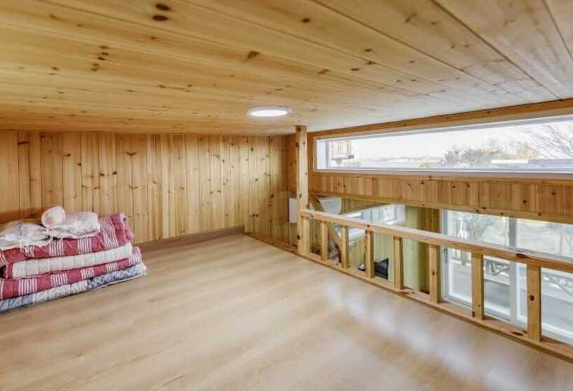 Daebudo Seaside Healing Camp Pension