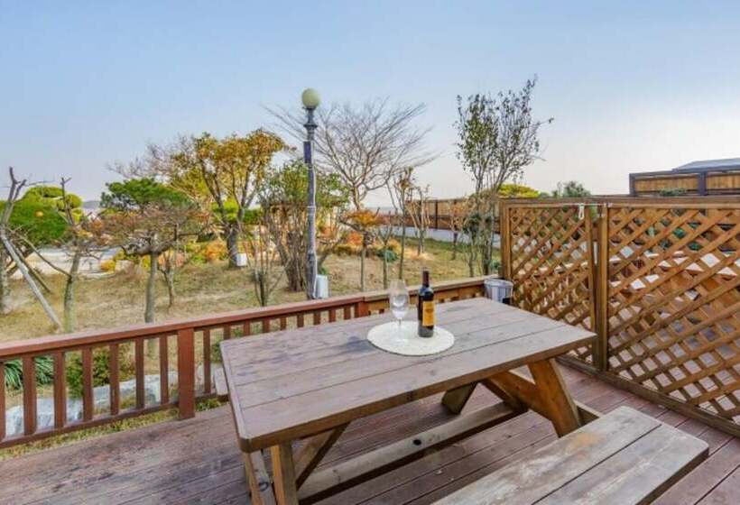 Daebudo Seaside Healing Camp Pension