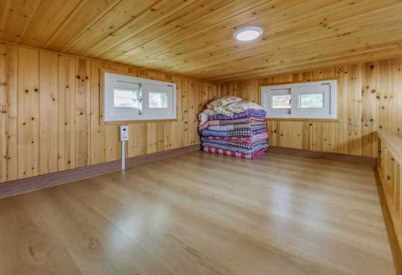 Daebudo Seaside Healing Camp Pension