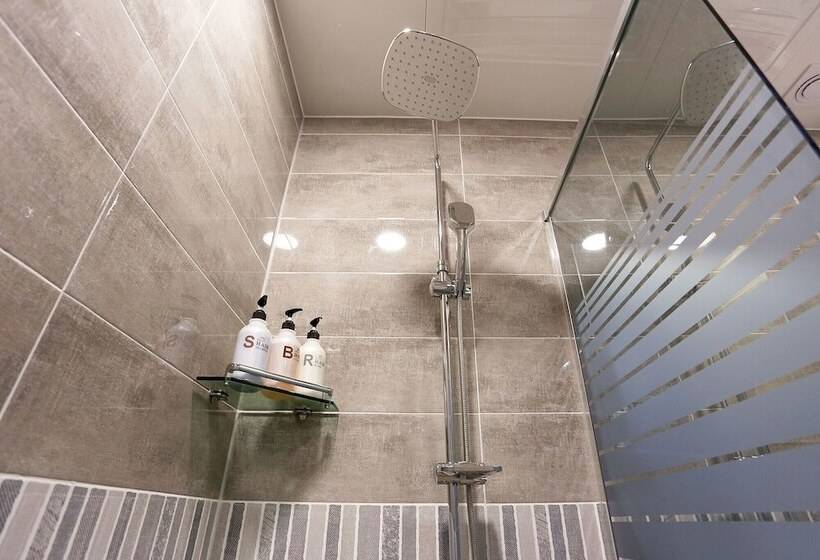 בית מלון כפרי Ansan Wa