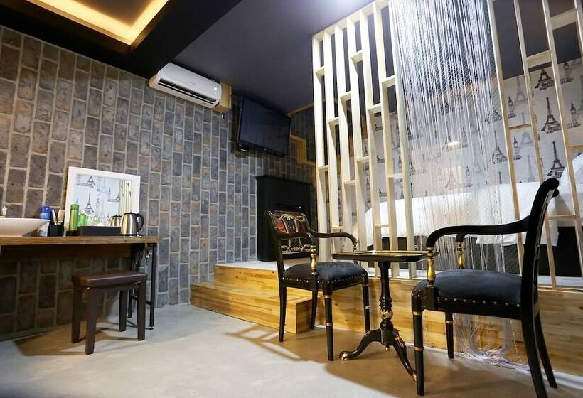 בית מלון כפרי Ansan Wa