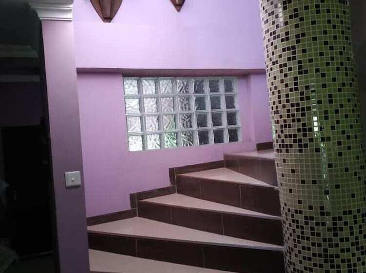 هتل Apple Royal Lodge