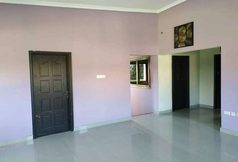 هتل Apple Royal Lodge